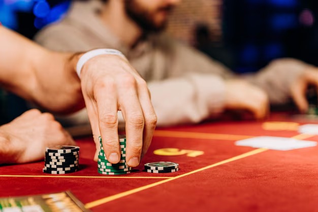 Mobile live-dealer lobby interface for giga303 users